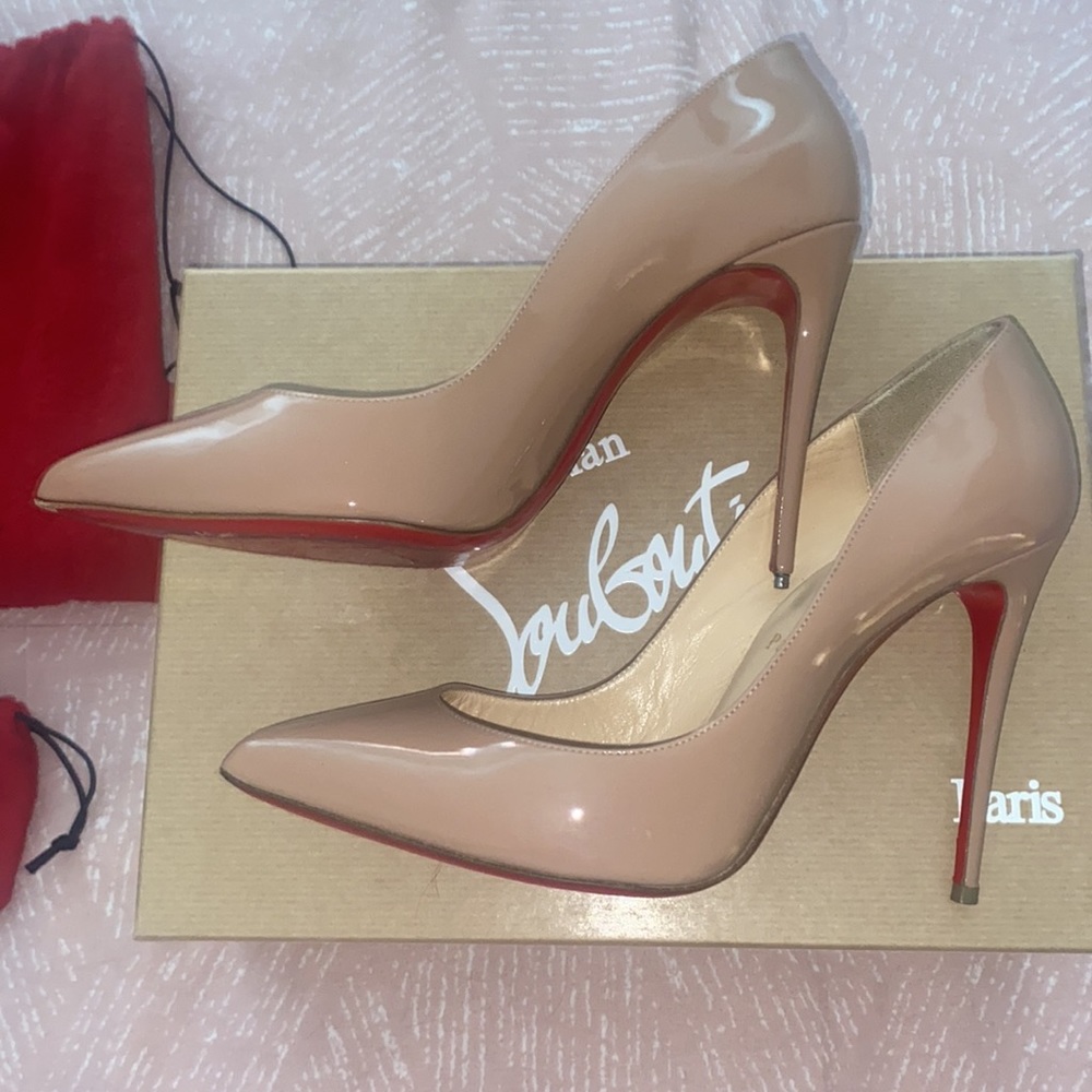 LOUBOUTIN’S CLASSICS - Picture 2 of 7